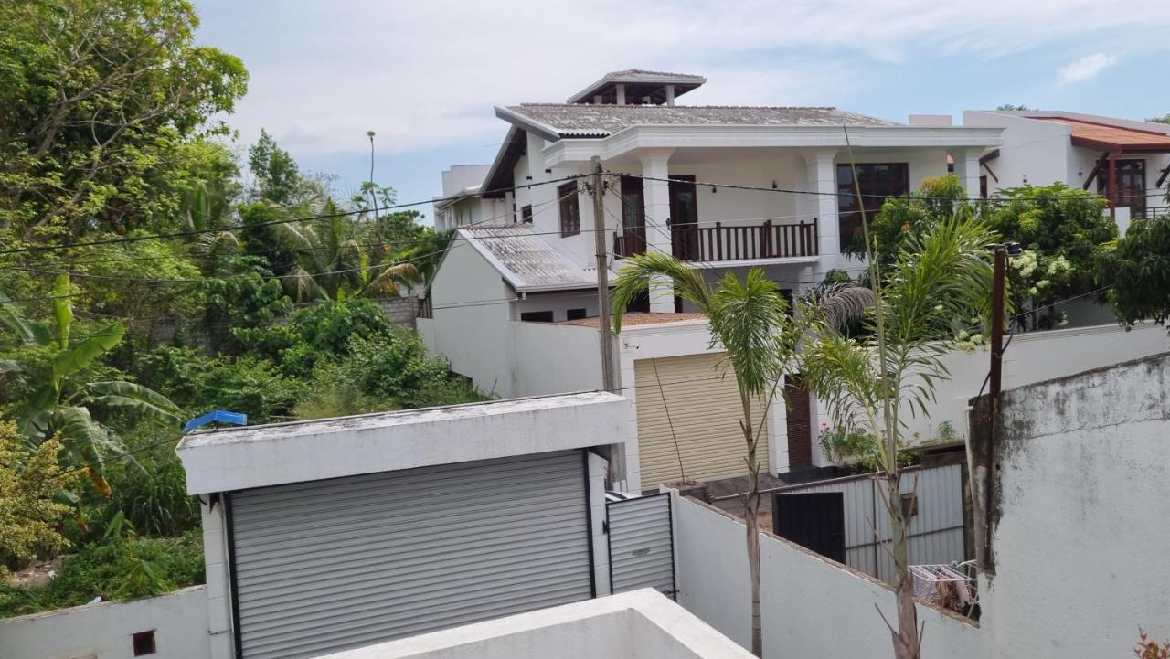 Vidushi Home Minuwangoda Экстерьер фото